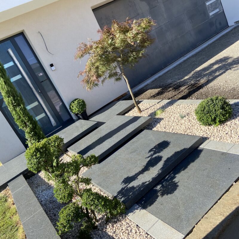 Découvrez notre dernière prestation de pose de marches en granit à CERNAY Riedisheim 3